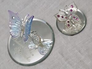Glass Baron Miracles Glass Butterfly on Mirror Base Figurines Swarovski Set Of 2